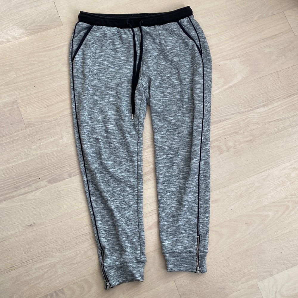 H&M Divided Sweat Pants Joggers - Medium